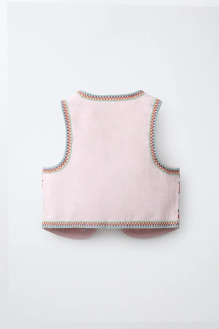 Жилет с вышивкой и зеркальными аппликациями- Заказать в России