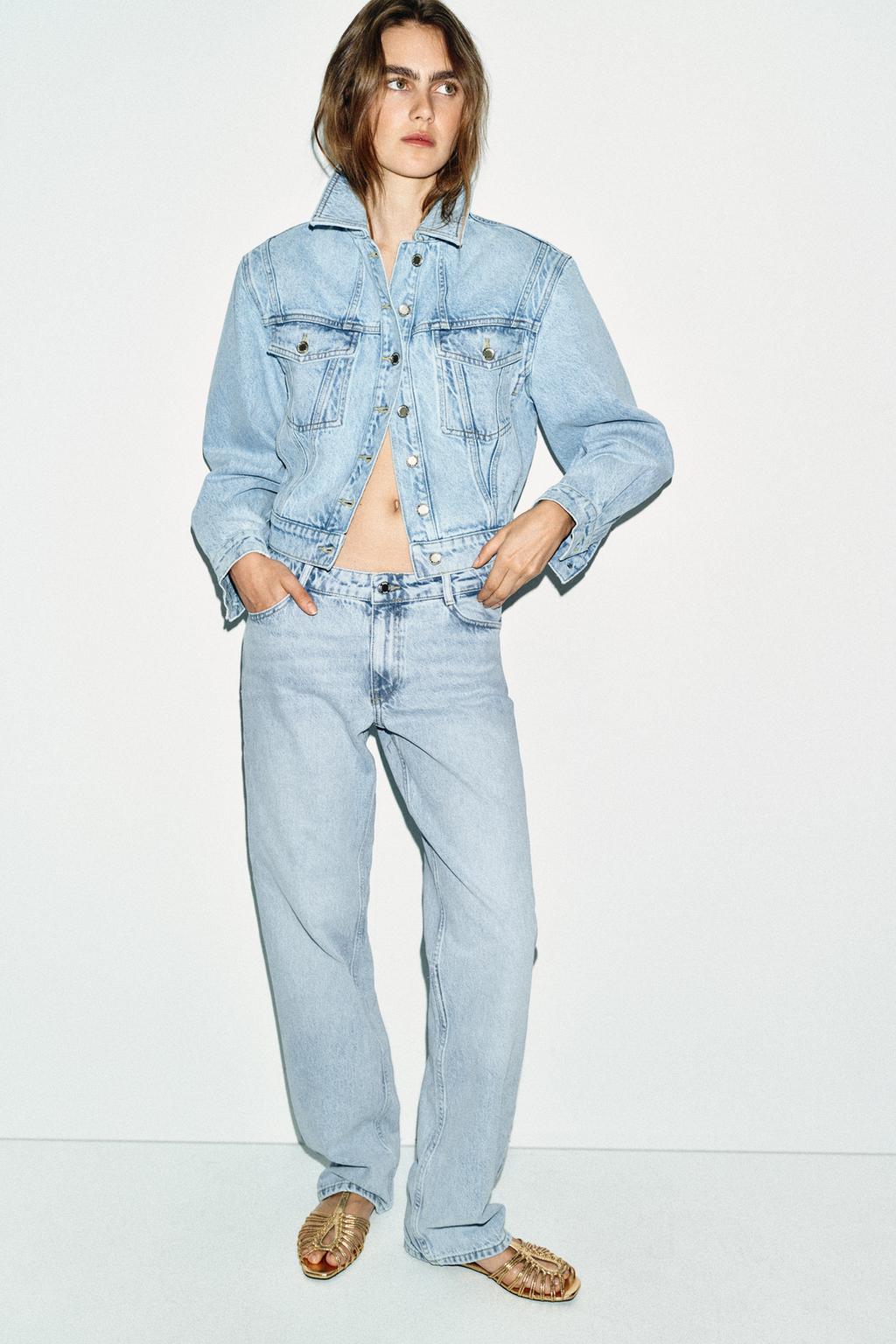 САНДАЛИИ НА ПЛОСКОЙ ПОДОШВЕ С МЕТАЛЛИЧЕСКИМ ЭФФЕКТОМ