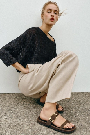 Сандалии из замши на плоской подошве- Заказать в России