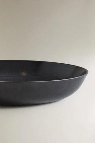 Чугунная сковорода с ручкой из акации- Заказать в России