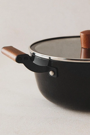 Железный горшок с крышкой- Заказать в России