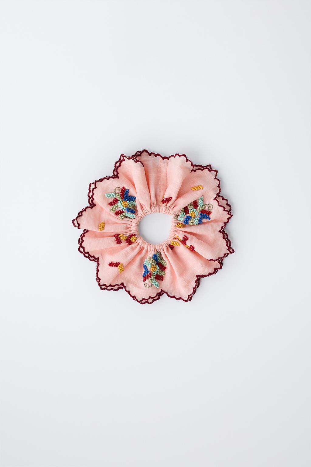 РЕЗИНКА ДЛЯ ВОЛОС С КОНТРАСТНЫМИ БУСИНАМИ