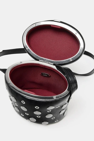 Сумка-кейс с заклепками- Заказать в России