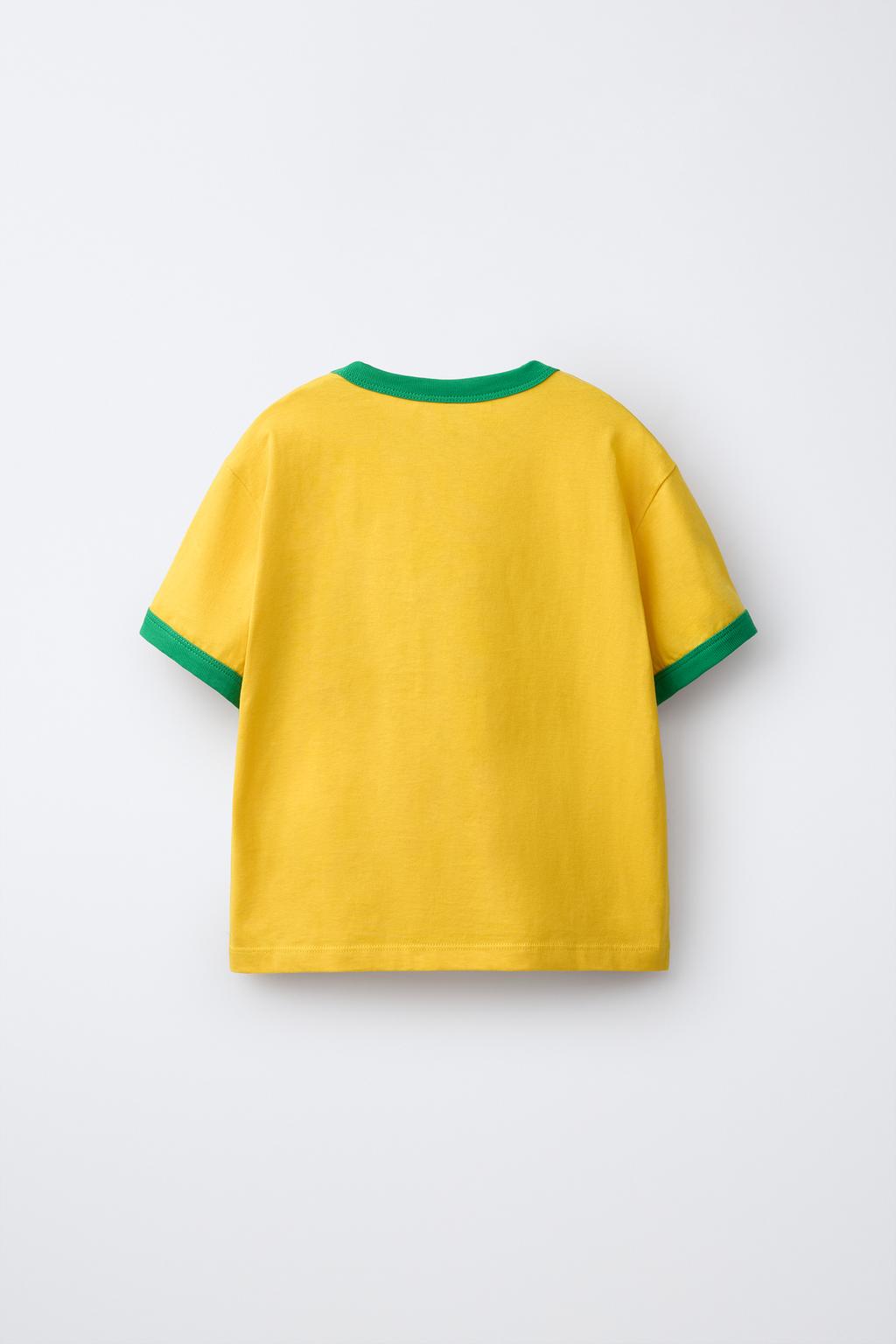 ФУТБОЛКА С КОНТРАСТНЫМ ТЕКСТОМ