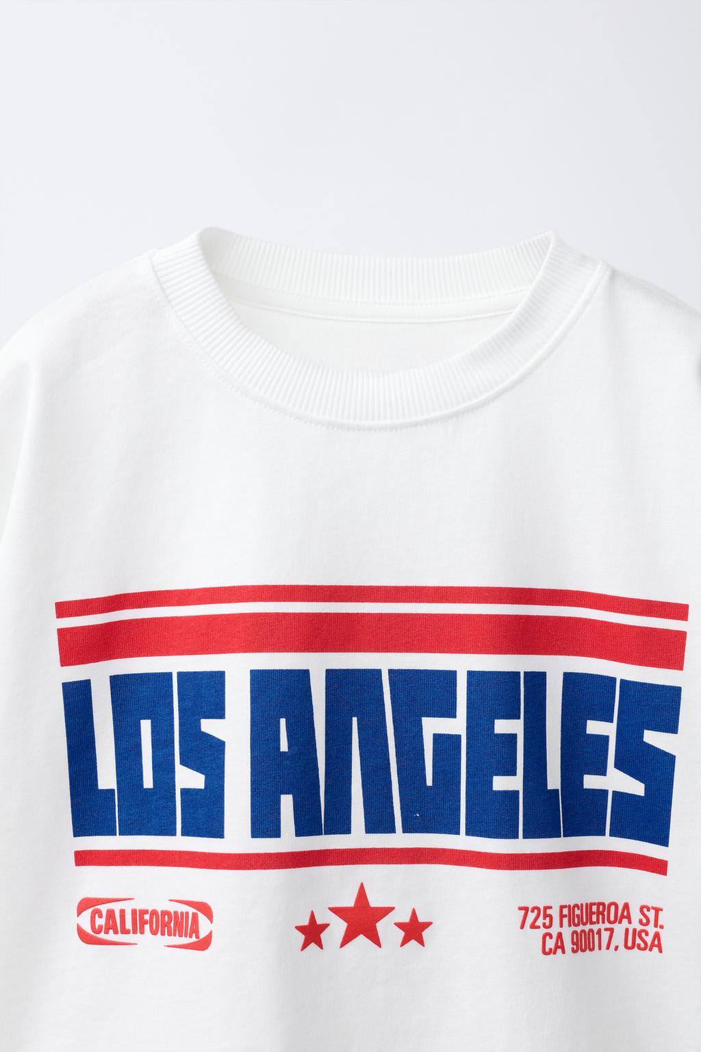 ФУТБОЛКА С НАДПИСЬЮ «ГОРОД»