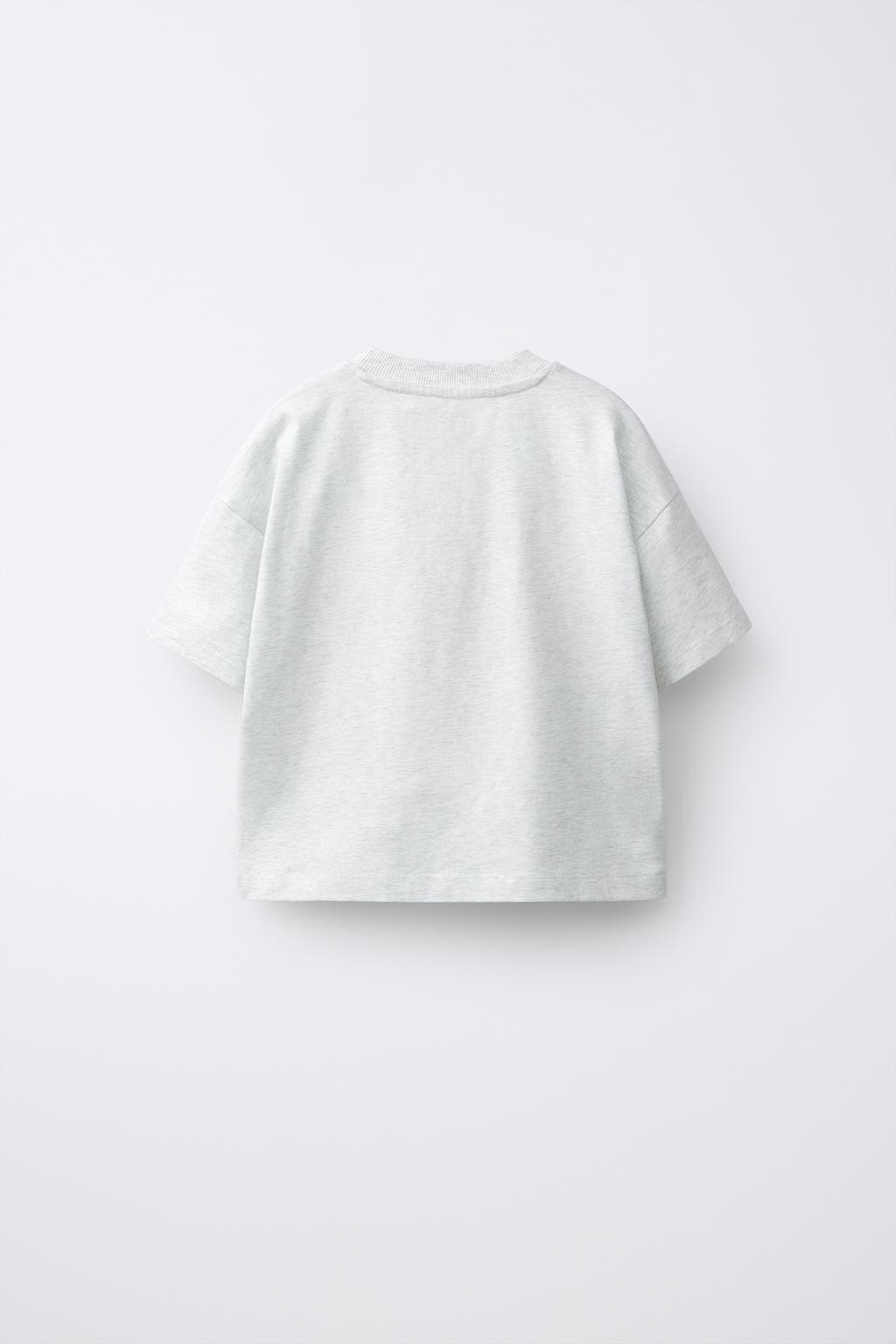 ФУТБОЛКА С НАДПИСЬЮ «ГОРОД»