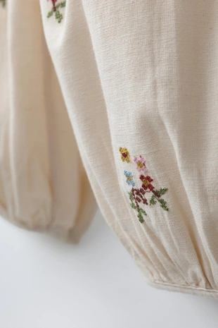 Брюки из хлопка и льна с вышивкой крестиком- Заказать в России