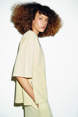 Футболка Interlock с разрезами- Заказать в России