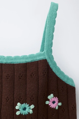 Укороченный топ с цветочной вышивкой- Заказать в России