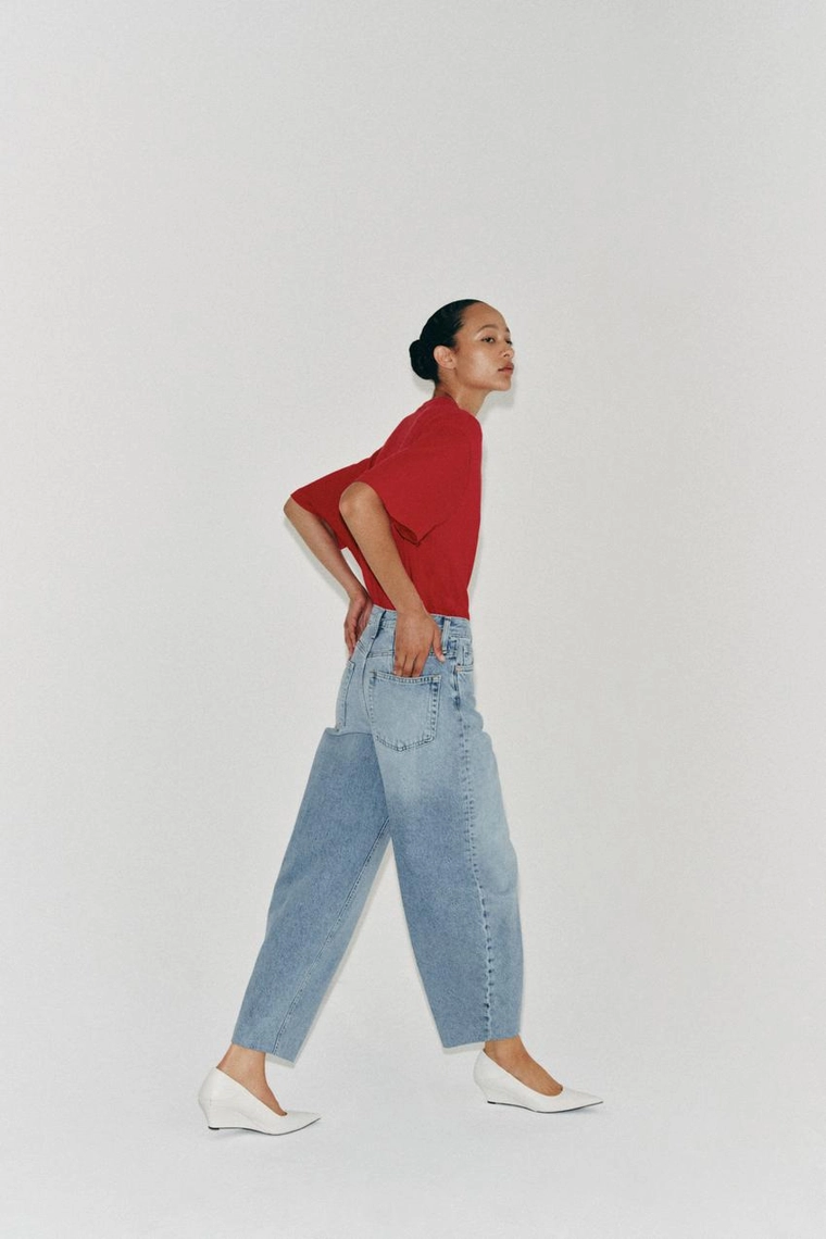 ЗАУЖЕННЫЕ ДЖИНСЫ С ВЫСОКОЙ ПОСАДКОЙ — коллекция Zara «ZW»