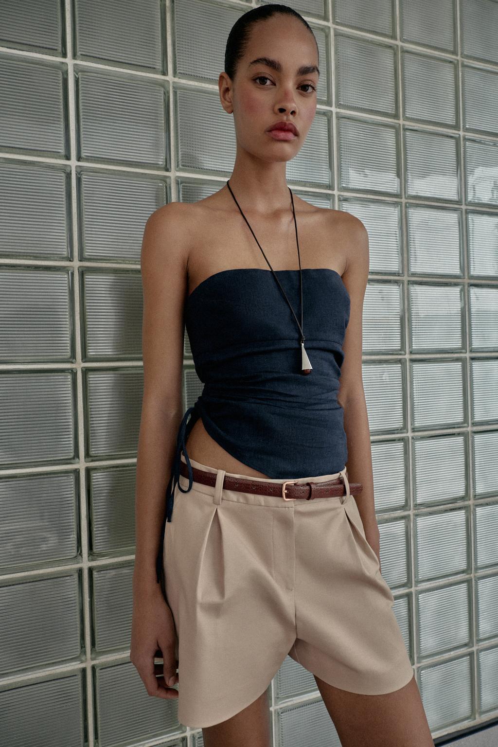 ШОРТЫ-БЕРМУДЫ С ВЫСОКОЙ ПОСАДКОЙ И РЕМНЕМ