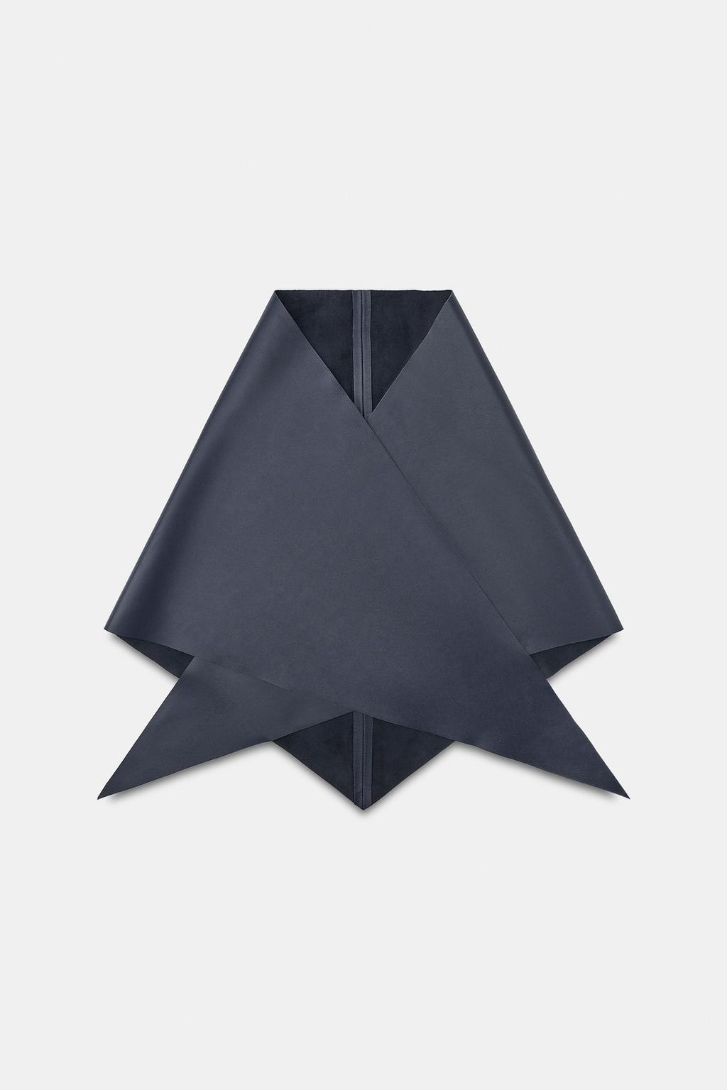 ОДНОТОННАЯ БАНДАНА ИЗ 100% КОЖИ