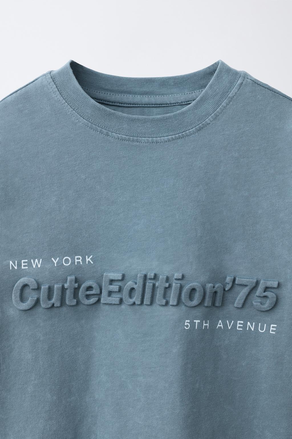 ФУТБОЛКА С РЕЛЬЕФНЫМ ПРИНТОМ