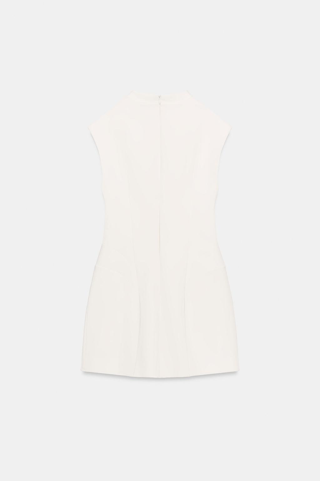 ОБЪЕМНОЕ МИНИ-ПЛАТЬЕ