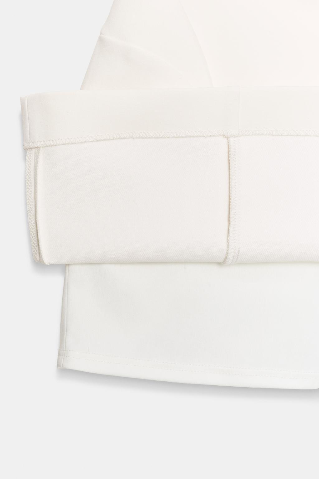 ОБЪЕМНОЕ МИНИ-ПЛАТЬЕ