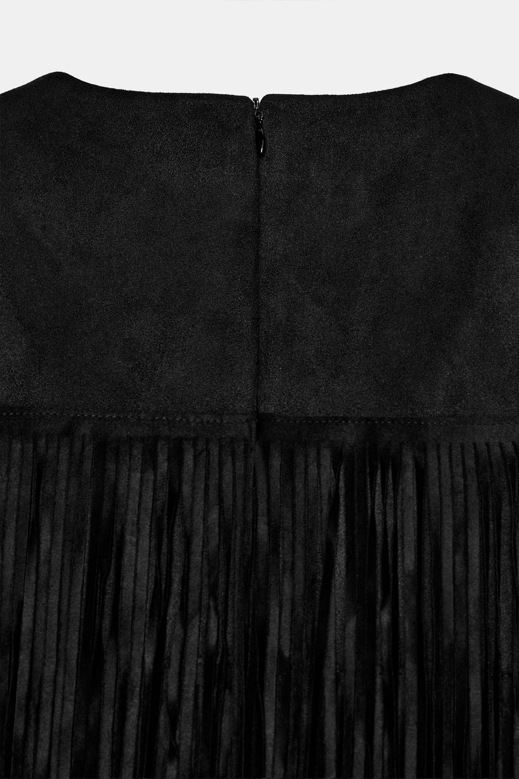 ПЛАТЬЕ ИЗ ИСКУССТВЕННОЙ ЗАМШИ С БАХРОМОЙ И ЗАКЛЕПКАМИ