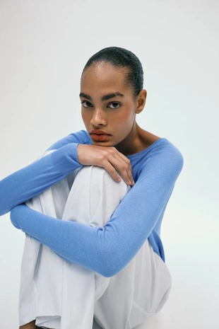 Базовый свитер из тонкого трикотажа