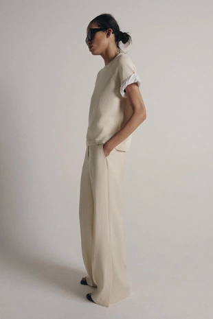 Свитер с контрастными рукавами- Заказать в России