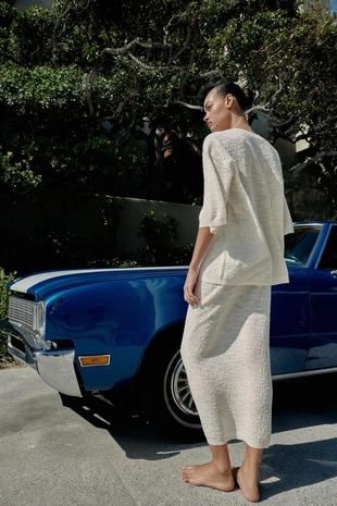 Прямая юбка из структурного трикотажа- Заказать в России