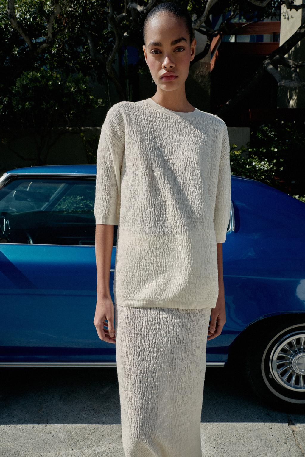 ТОП ОВЕРСАЙЗ ИЗ РЕЛЬЕФНОГО ТРИКОТАЖА