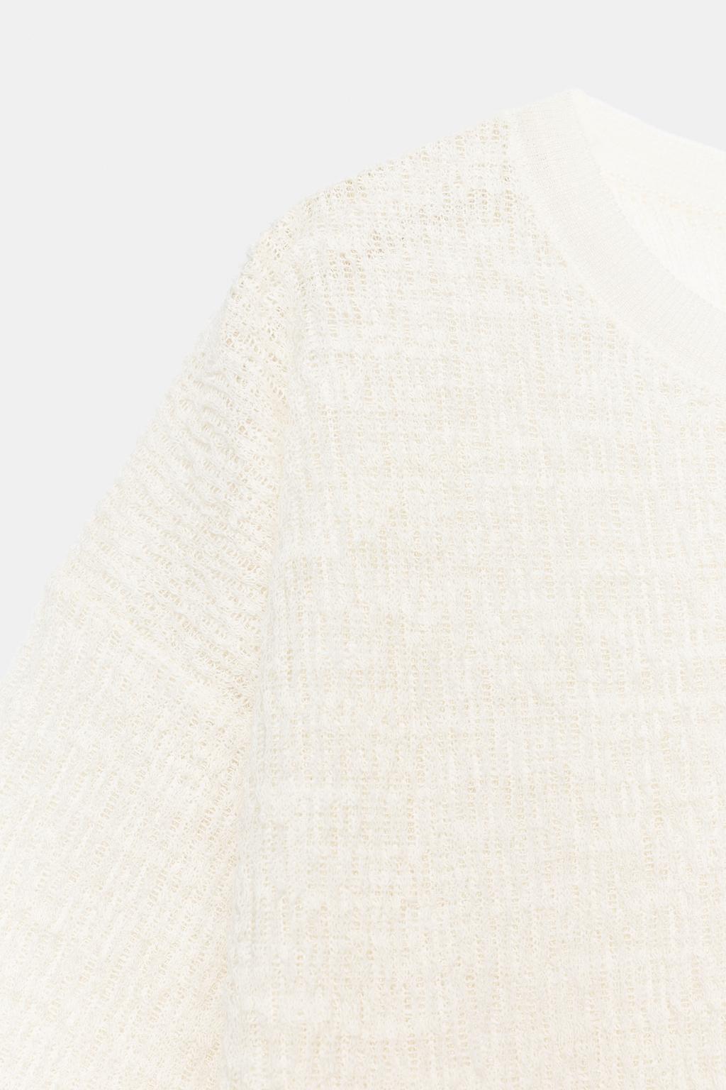 ТОП ОВЕРСАЙЗ ИЗ РЕЛЬЕФНОГО ТРИКОТАЖА