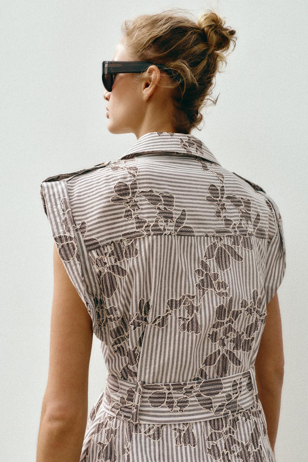 ПЛАТЬЕ С ВЫШИВКОЙ, ПАЙЕТКАМИ И РЕМНЕМ