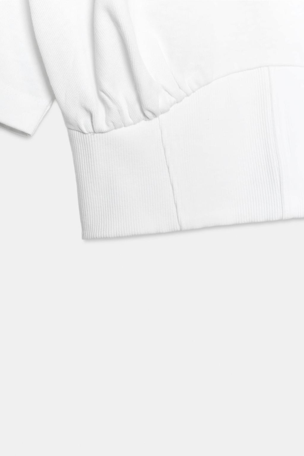 УКОРОЧЕННАЯ ФУТБОЛКА С КОРОТКИМИ РУКАВАМИ