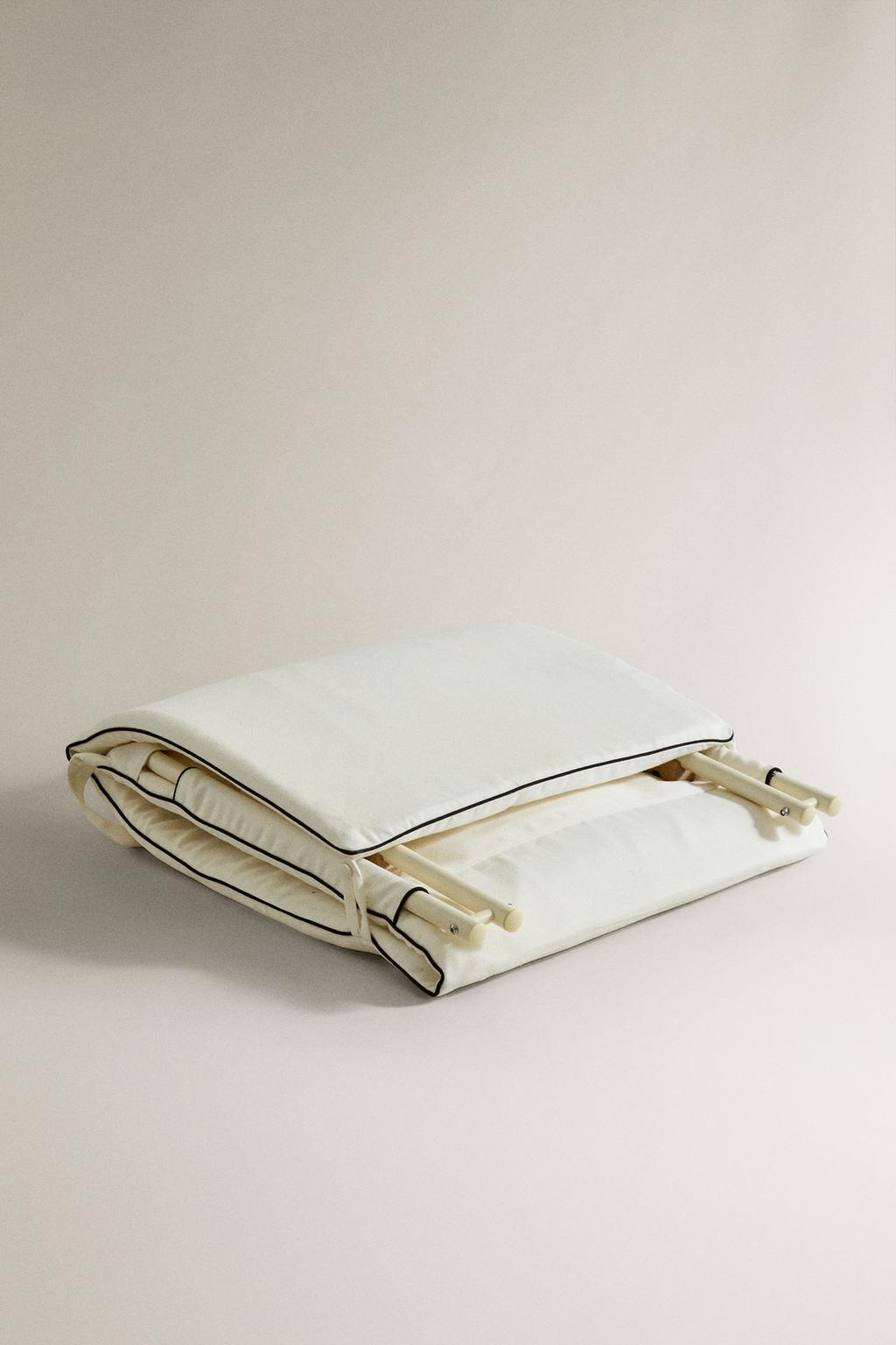 Складной шезлонг для пляжа