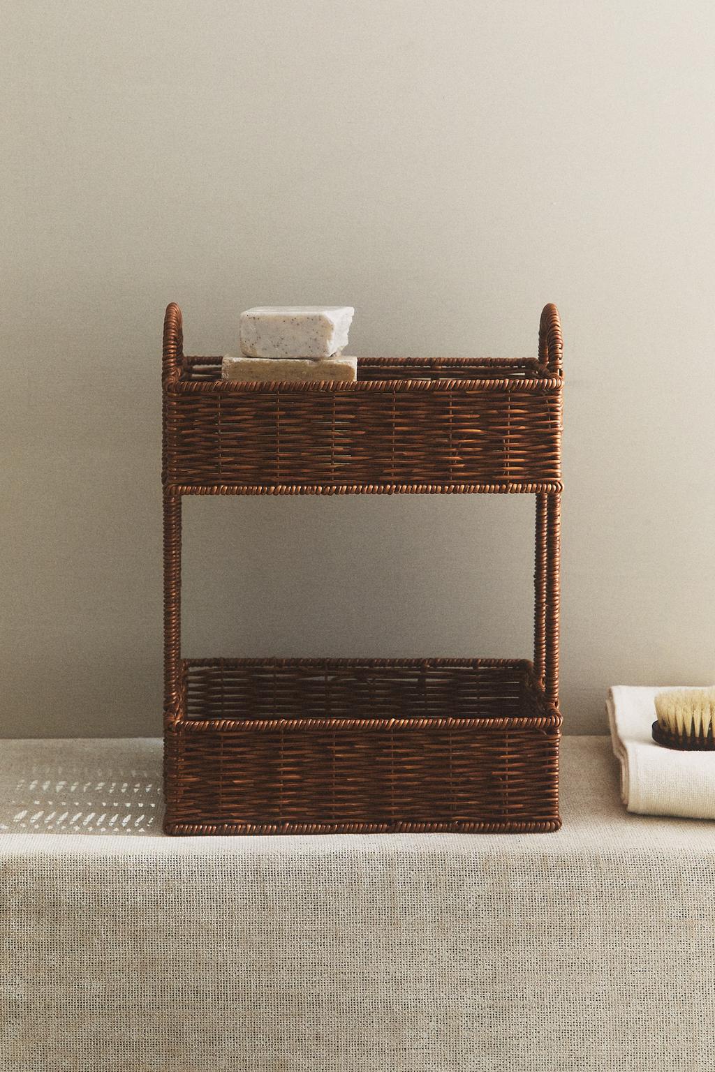 Пластиковая стеллажная полка