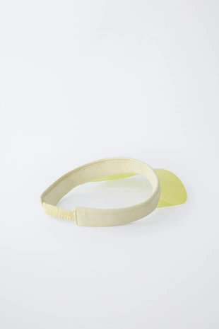 Кепка с козырьком