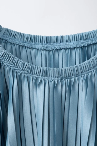 Футболка со складками