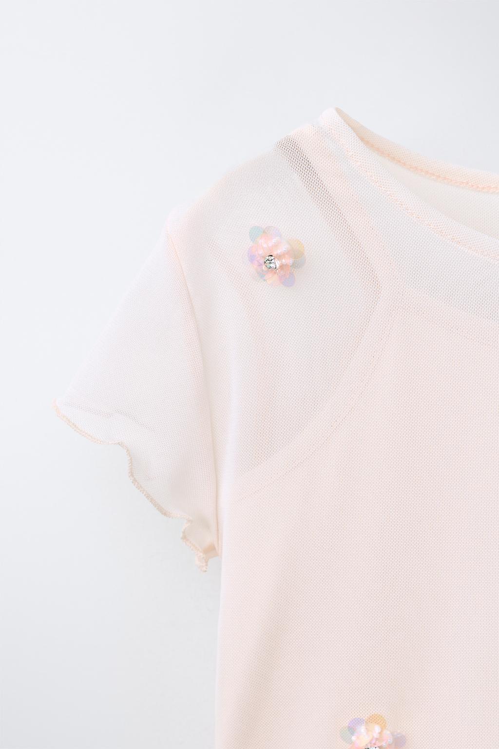 ФУТБОЛКА ИЗ ДВОЙНОГО ТЮЛЯ С ЦВЕТКОМ