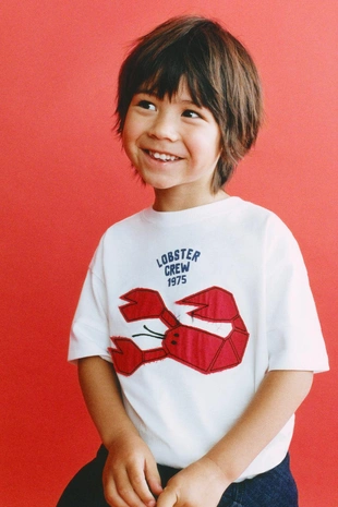 Футболка с нашивкой «лангуст»- Заказать в России