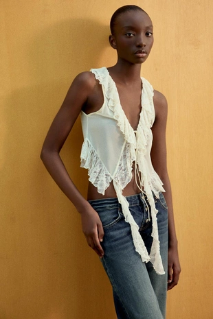 Топ из кружева и воланов- Заказать в России