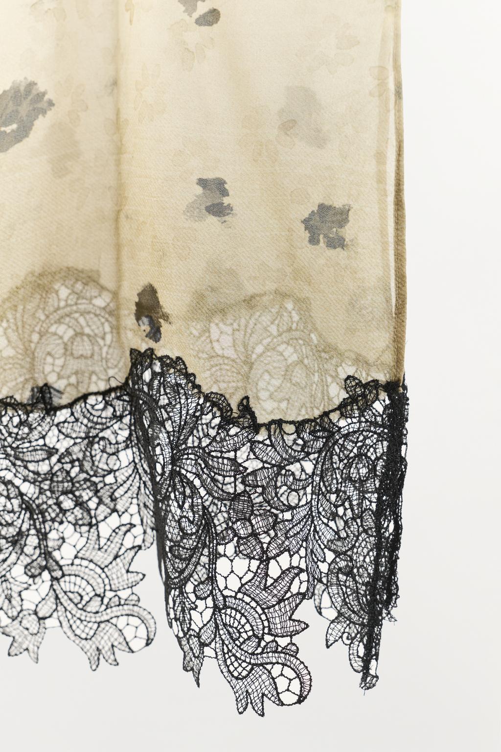 ТОП В БЕЛЬЕВОМ СТИЛЕ С ПРИНТОМ И КРУЖЕВОМ