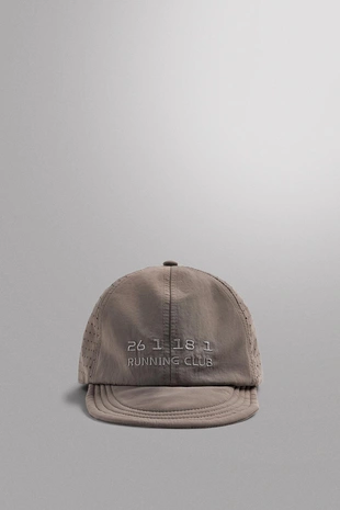 Техническая кепка для бега- Заказать в России