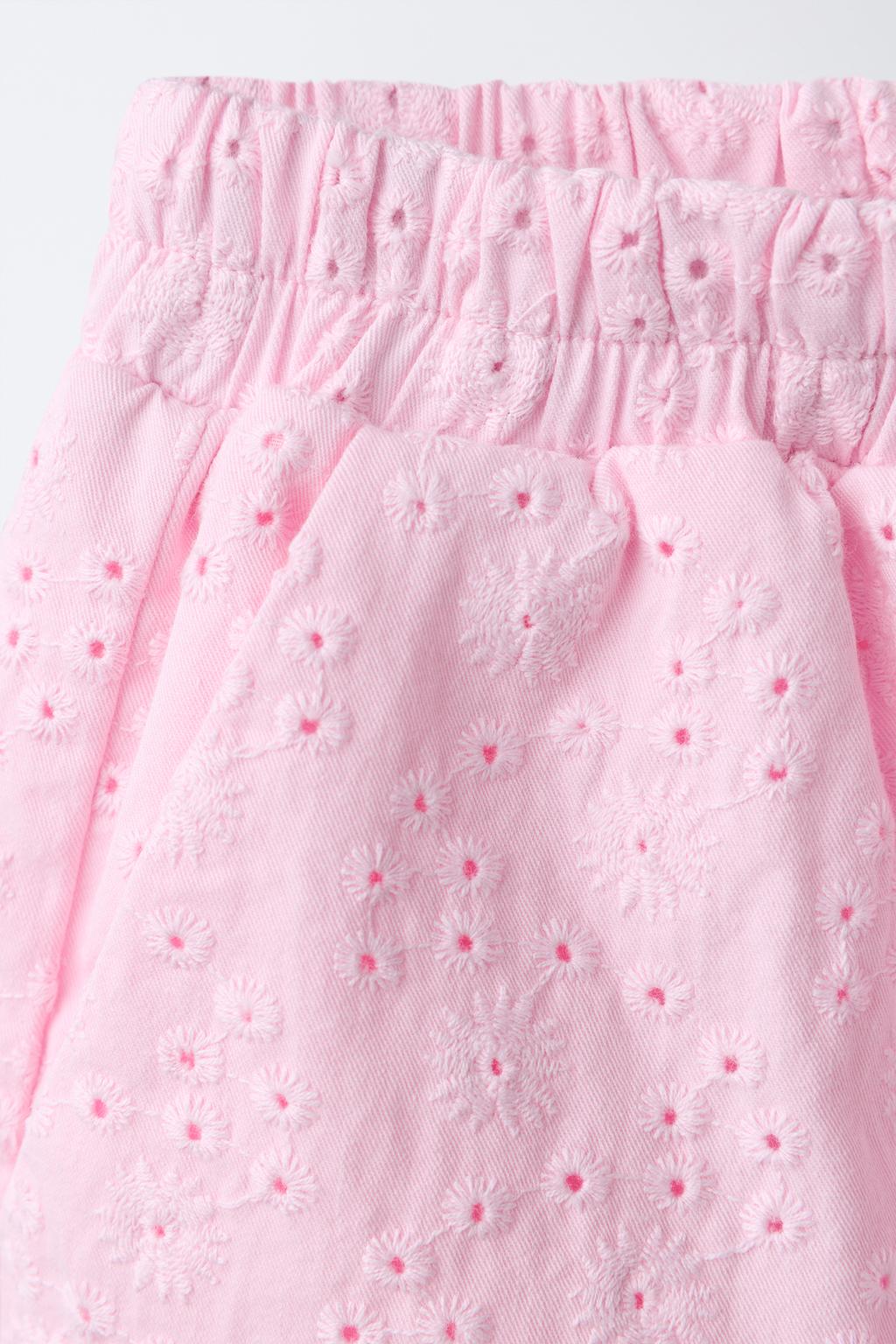 ШОРТЫ С ВЫШИВКОЙ ШИФФЛИ