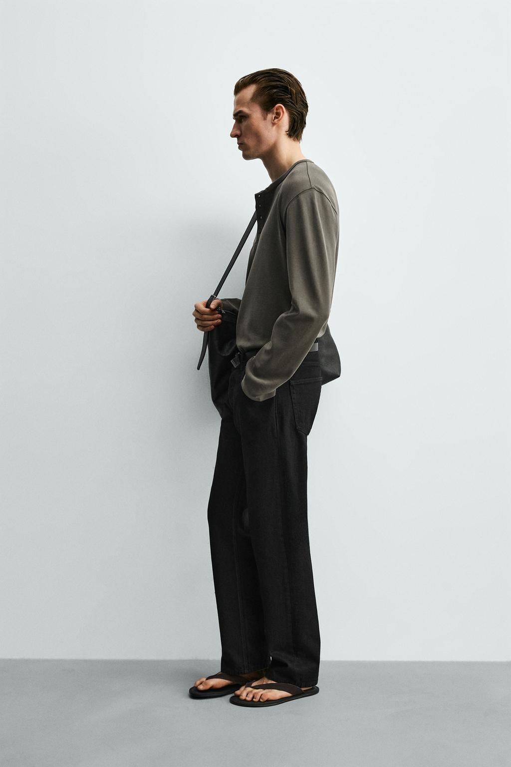 ЛОНГСЛИВ ИЗ МЯГКОЙ ТКАНИ С ПУГОВИЦАМИ