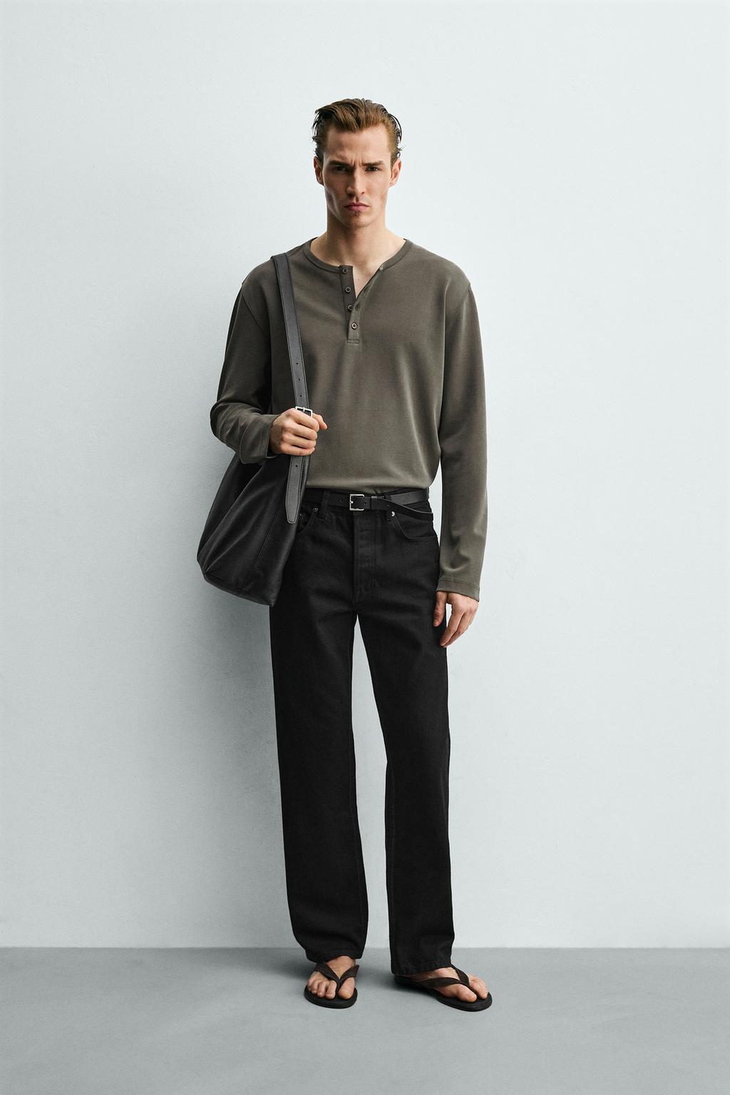 ЛОНГСЛИВ ИЗ МЯГКОЙ ТКАНИ С ПУГОВИЦАМИ