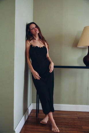 Платье миди из жоржета с вышивкой- Заказать в России