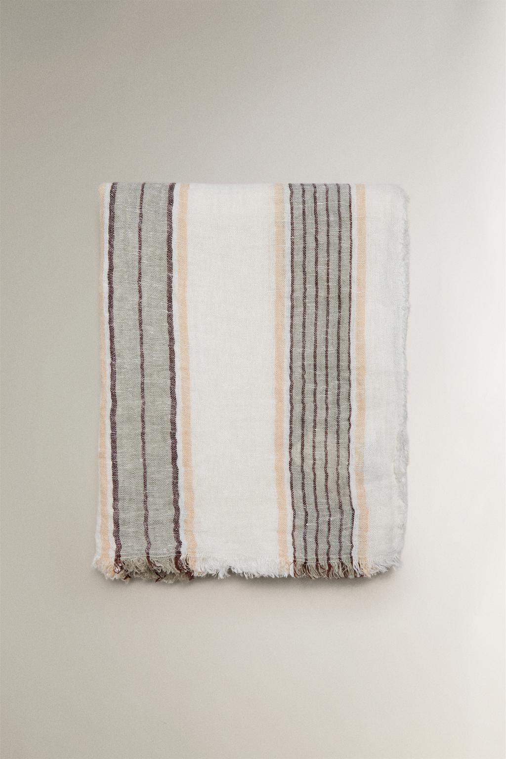 Плед из льна в клетку