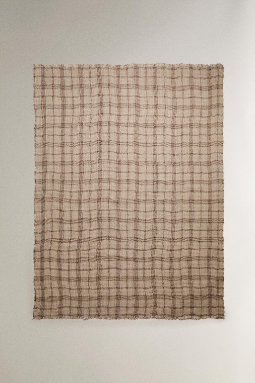 Плед из льна в клетку