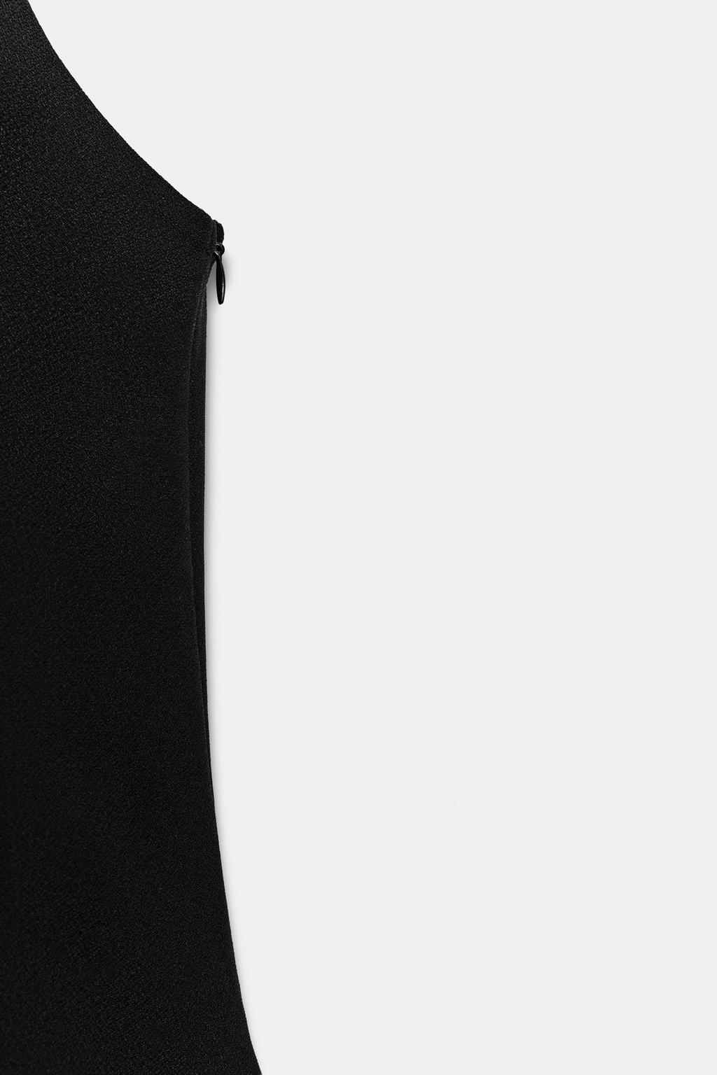 ТОП ИЗ КРЕПА С ГОРЛОВИНОЙ ХАЛТЕР