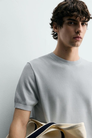 Футболка Relaxed Fit- Заказать в России