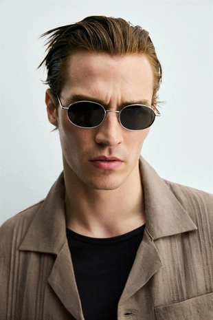 Рубашка Relaxed Fit из 100% льна с карманами и складками- Заказать в России