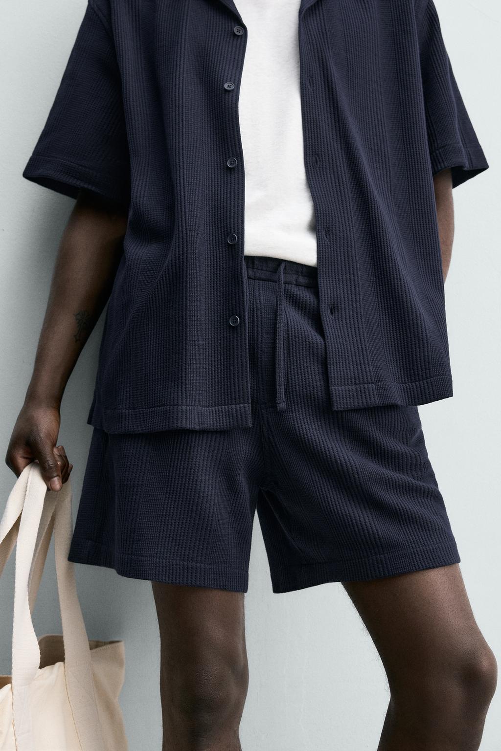 ШОРТЫ RELAXED FIT ИЗ РЕЛЬЕФНОЙ ТКАНИ