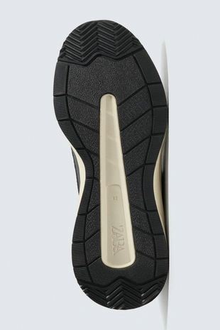 Спортивные кроссовки- Заказать в России