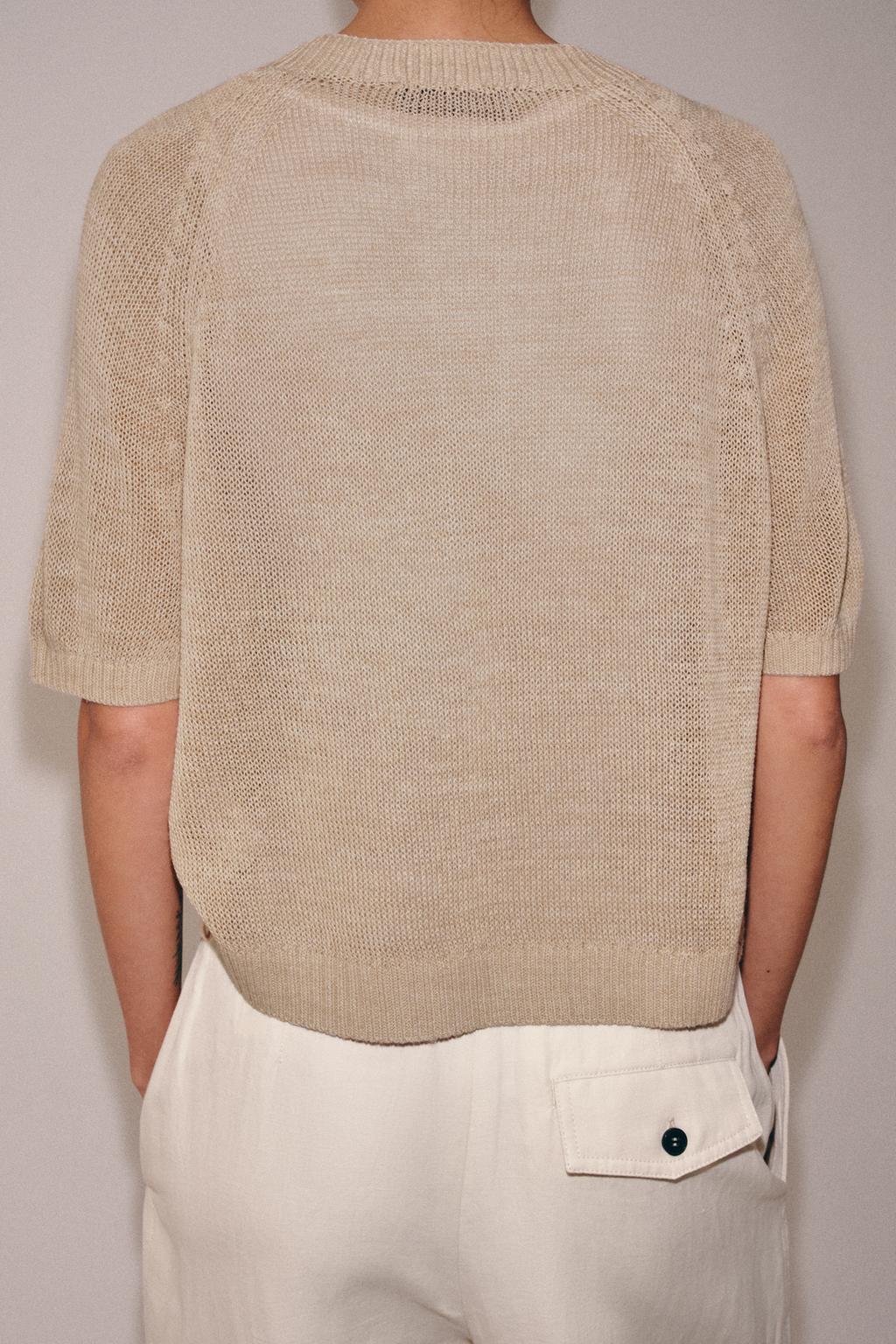 СВИТЕР С КОРОТКИМИ РУКАВАМИ И ПУГОВИЦАМИ