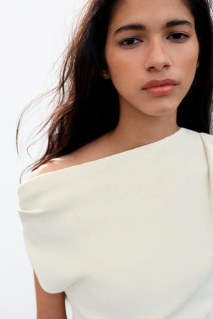 Асимметричный трикотажный топ- Заказать в России