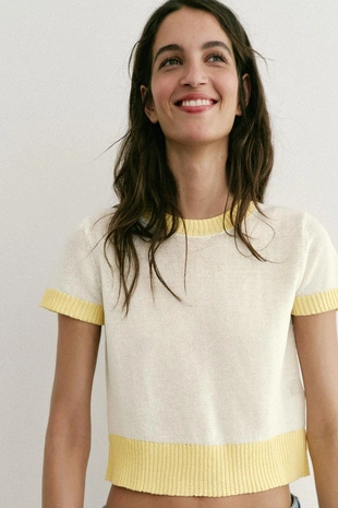 Трикотажный топ с короткими рукавами